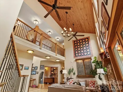 750 Barebridge Drive Burnsville NC 28714