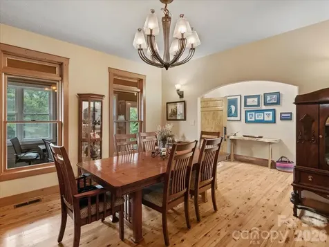 750 Barebridge Drive Burnsville NC 28714
