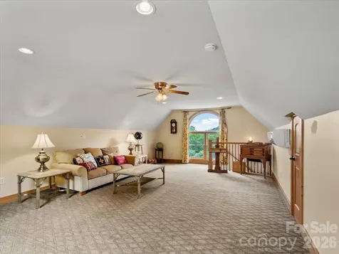750 Barebridge Drive Burnsville NC 28714