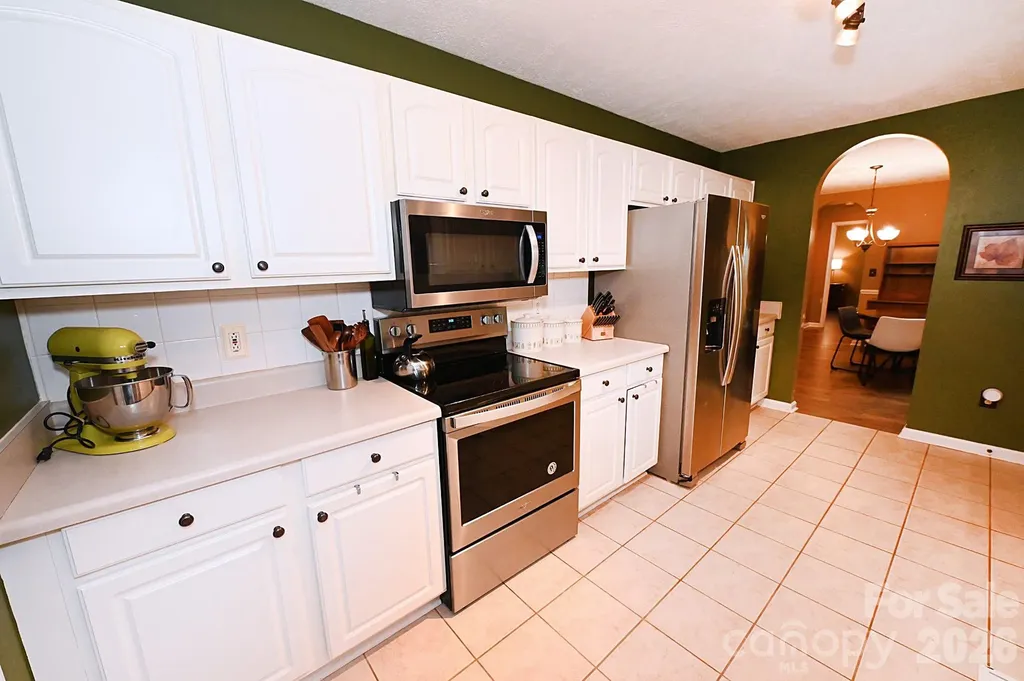 5438 Winding Oak Drive Hickory NC 28602
