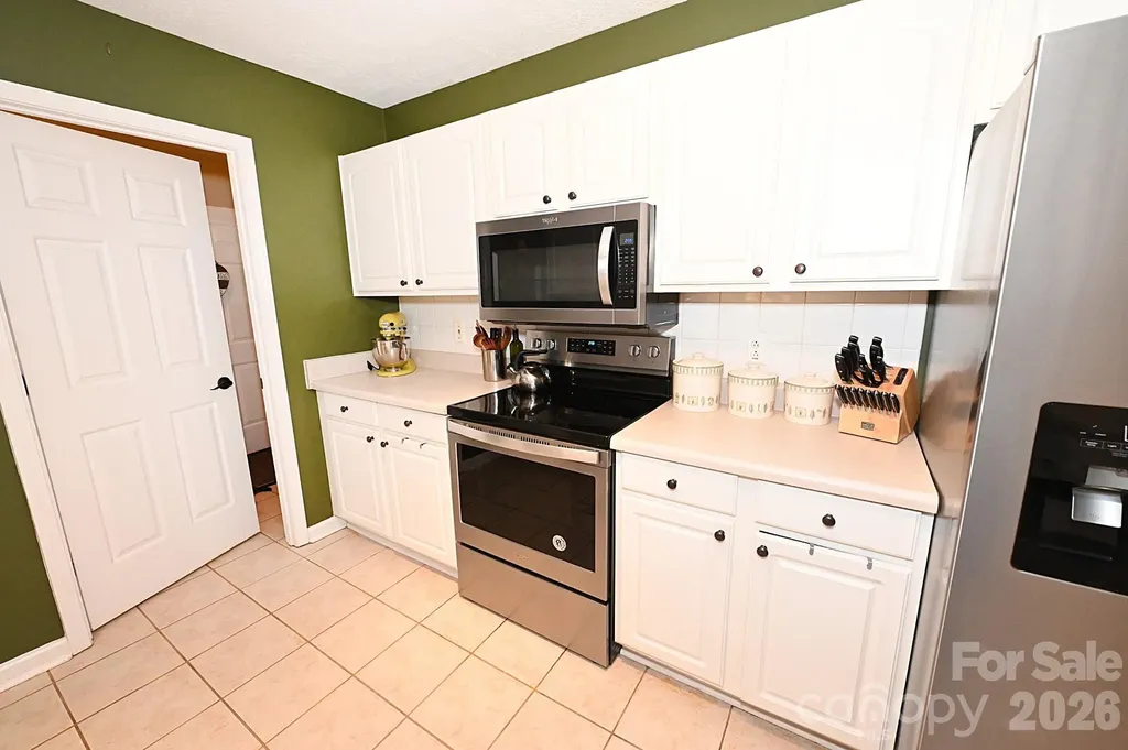 5438 Winding Oak Drive Hickory NC 28602