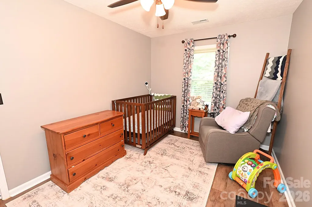5438 Winding Oak Drive Hickory NC 28602