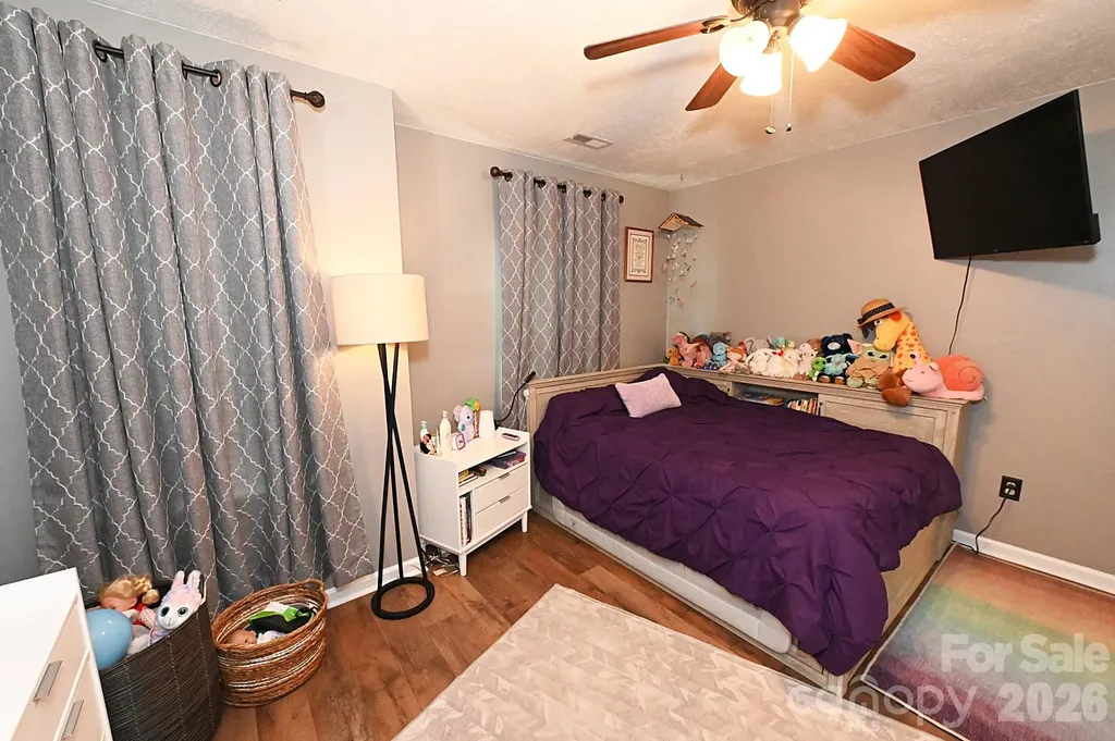 5438 Winding Oak Drive Hickory NC 28602