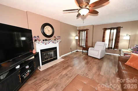 5438 Winding Oak Drive Hickory NC 28602
