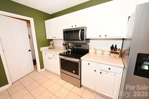 5438 Winding Oak Drive Hickory NC 28602