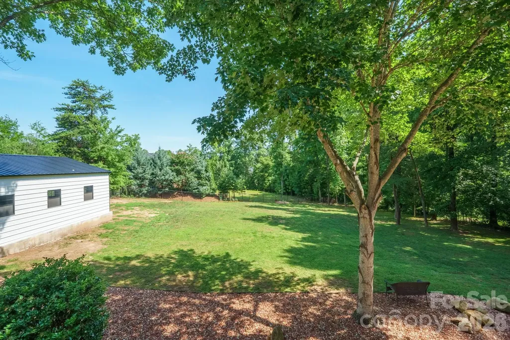 2549 S Lake Shore Road Denver NC 28037