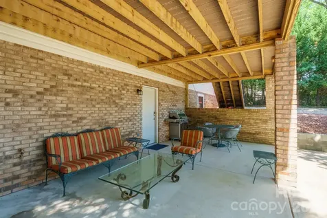 2549 S Lake Shore Road Denver NC 28037