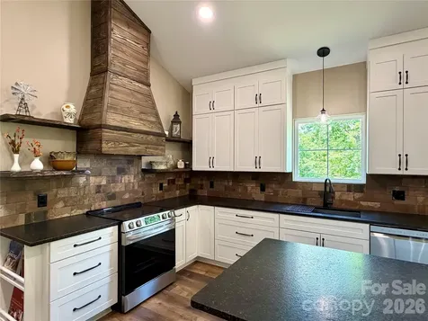 128 Arrowood Lane Harmony NC 28634