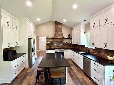 128 Arrowood Lane Harmony NC 28634