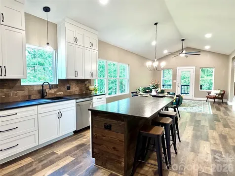 128 Arrowood Lane Harmony NC 28634