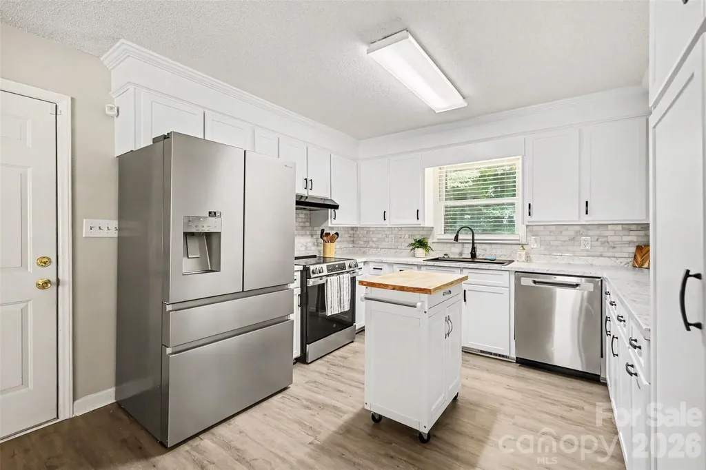 9409 Wedgewood Drive Huntersville NC 28078