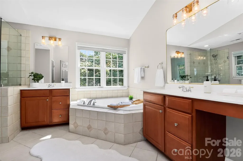 2307 Keara Way Charlotte NC 28270