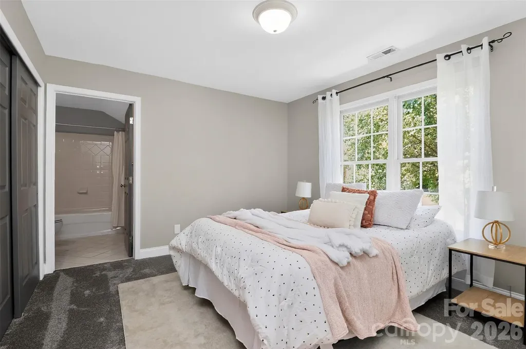 2307 Keara Way Charlotte NC 28270