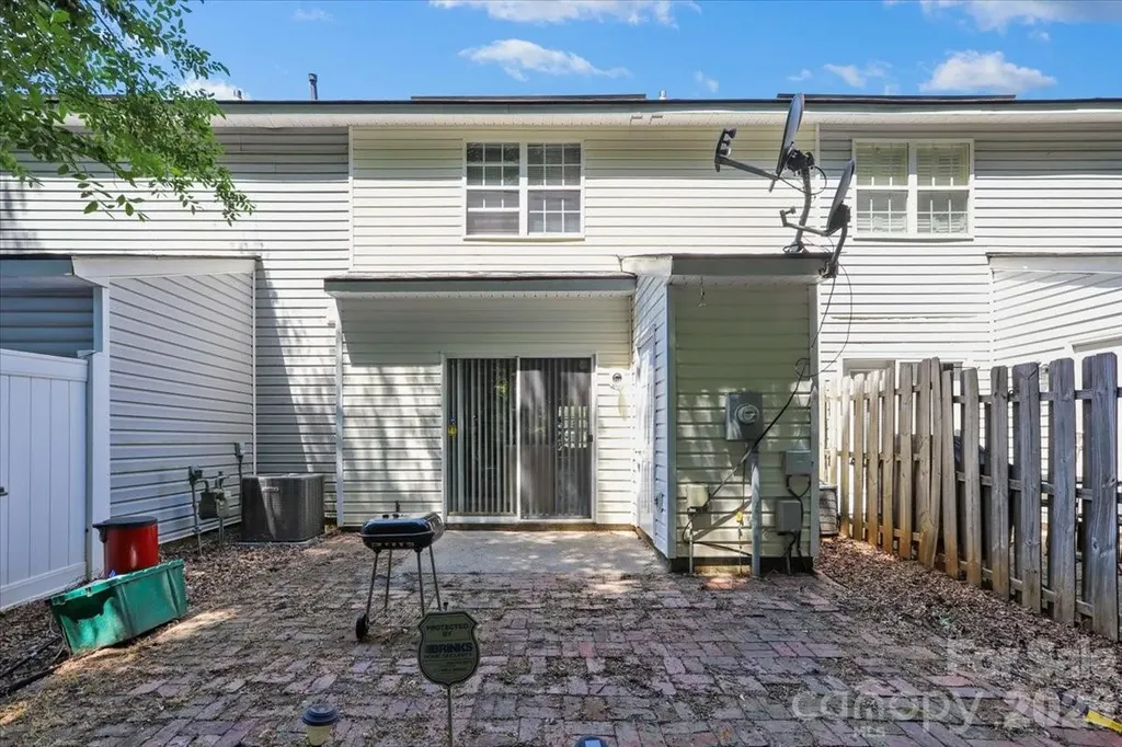 7543 Petrea Lane Charlotte NC 28227