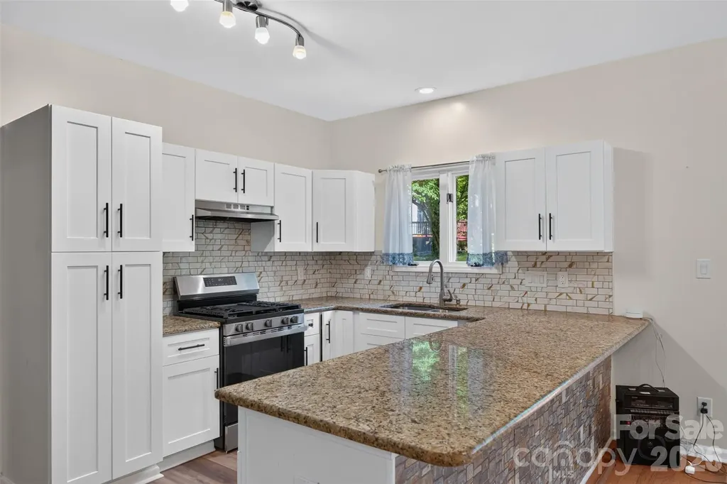 5706 Maylandia Road Charlotte NC 28269