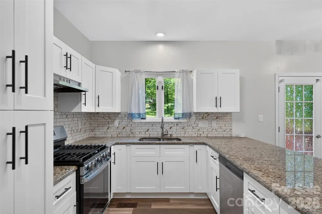 5706 Maylandia Road Charlotte NC 28269