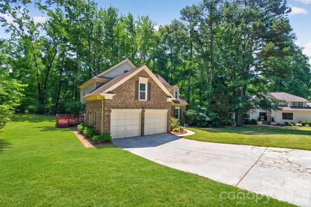 5706 Maylandia Road Charlotte NC 28269