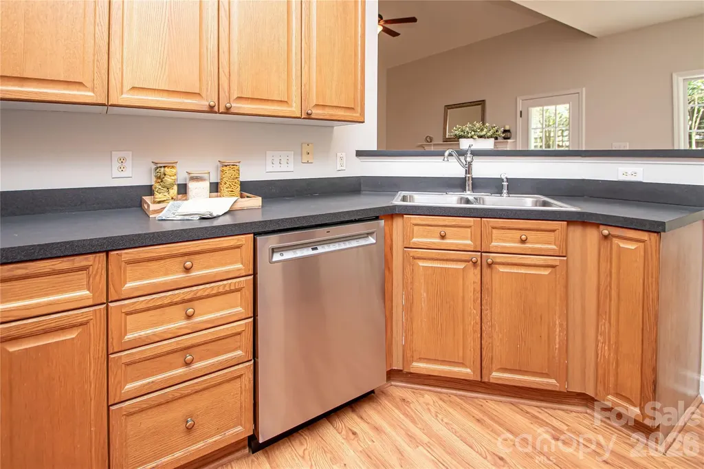 1621 Mountain Ashe Court Matthews NC 28105