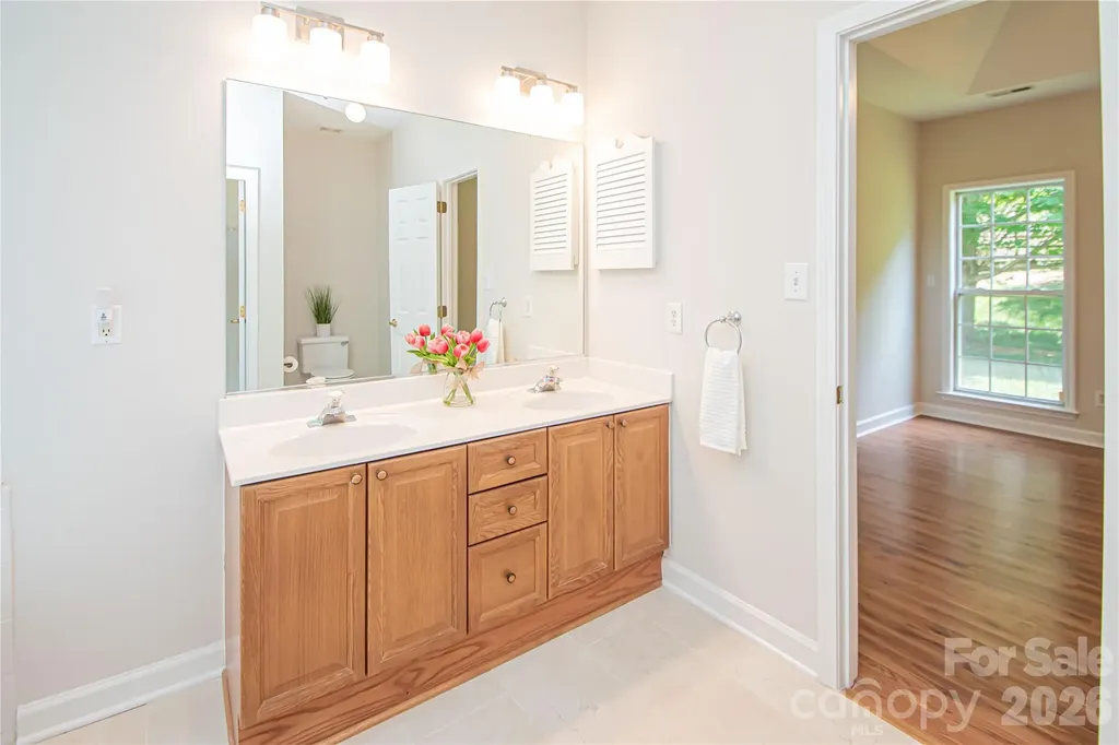 1621 Mountain Ashe Court Matthews NC 28105