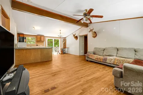 94 Long Ridge Road Candler NC 28715