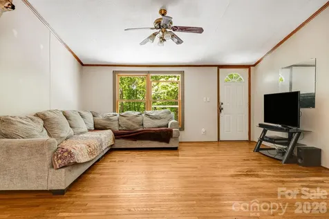 94 Long Ridge Road Candler NC 28715