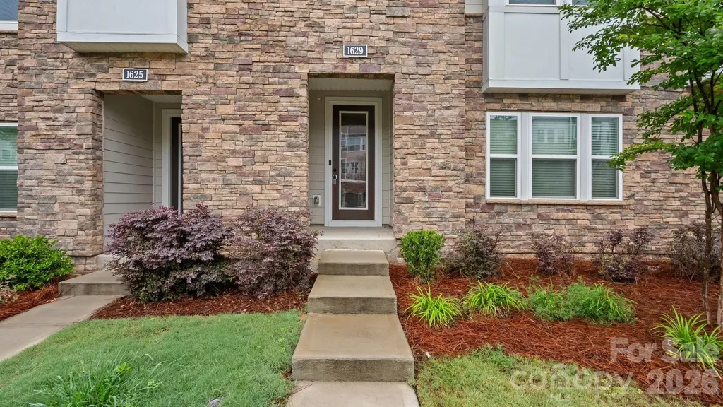 1629 Unison Drive Charlotte NC 28262