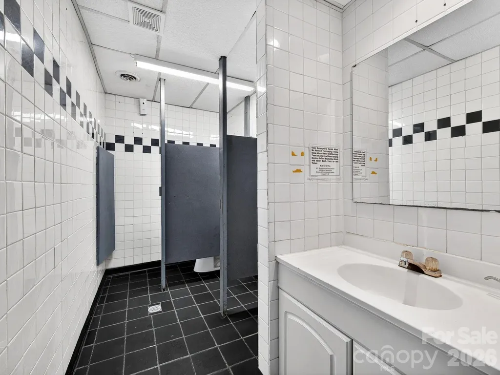 82 N Trade Street Tryon NC 28782