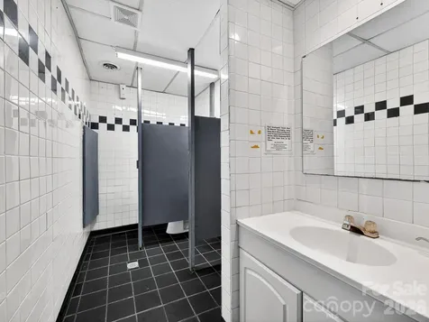 82 N Trade Street Tryon NC 28782
