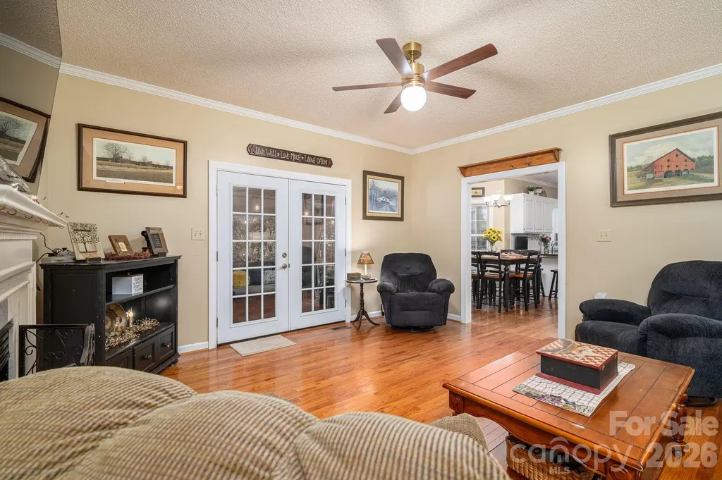 1228 Plantation Trail Gastonia NC 28056