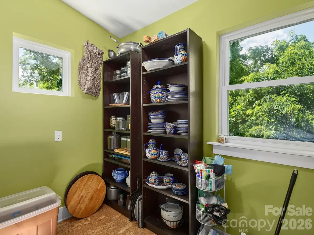 105 Upper Grove Lane Weaverville NC 28787