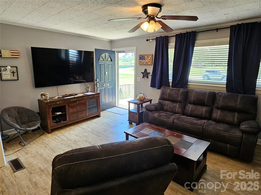 4114 Kendell Place Hudson NC 28638