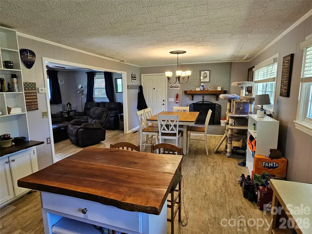4114 Kendell Place Hudson NC 28638