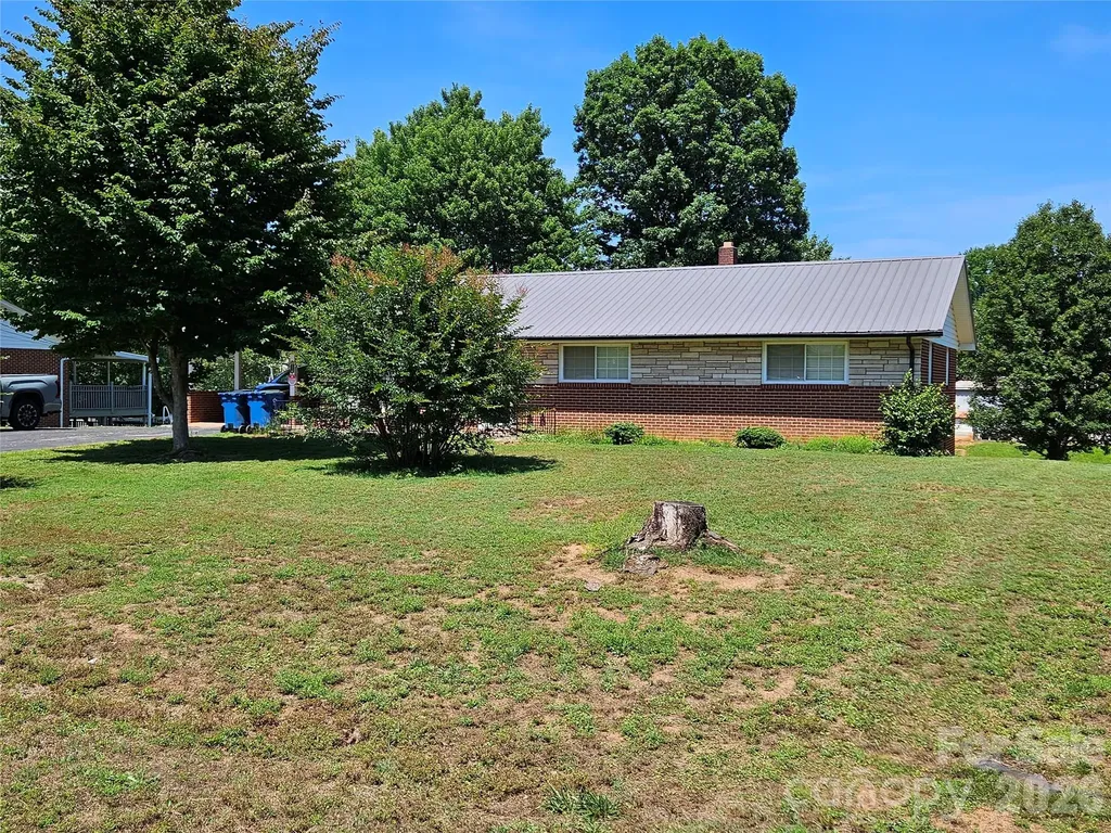4114 Kendell Place Hudson NC 28638