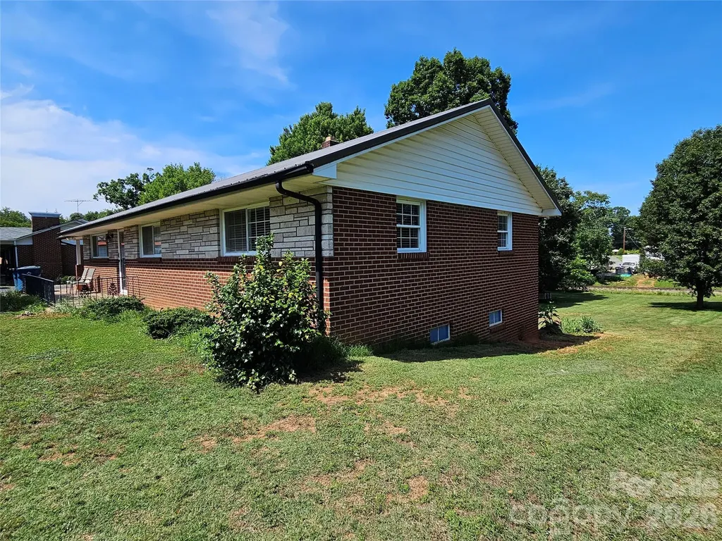4114 Kendell Place Hudson NC 28638