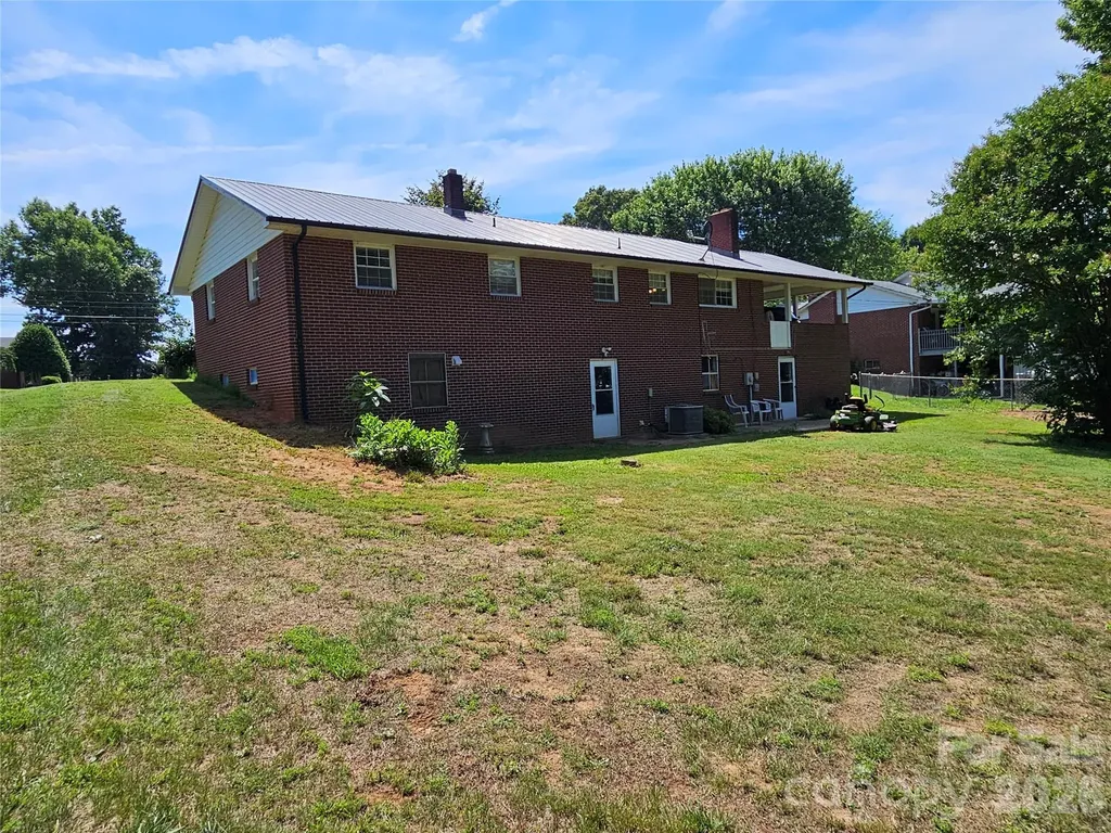 4114 Kendell Place Hudson NC 28638