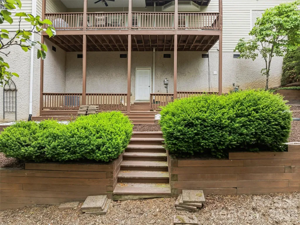 115 Flameleaf Lane Laurel Park NC 28739