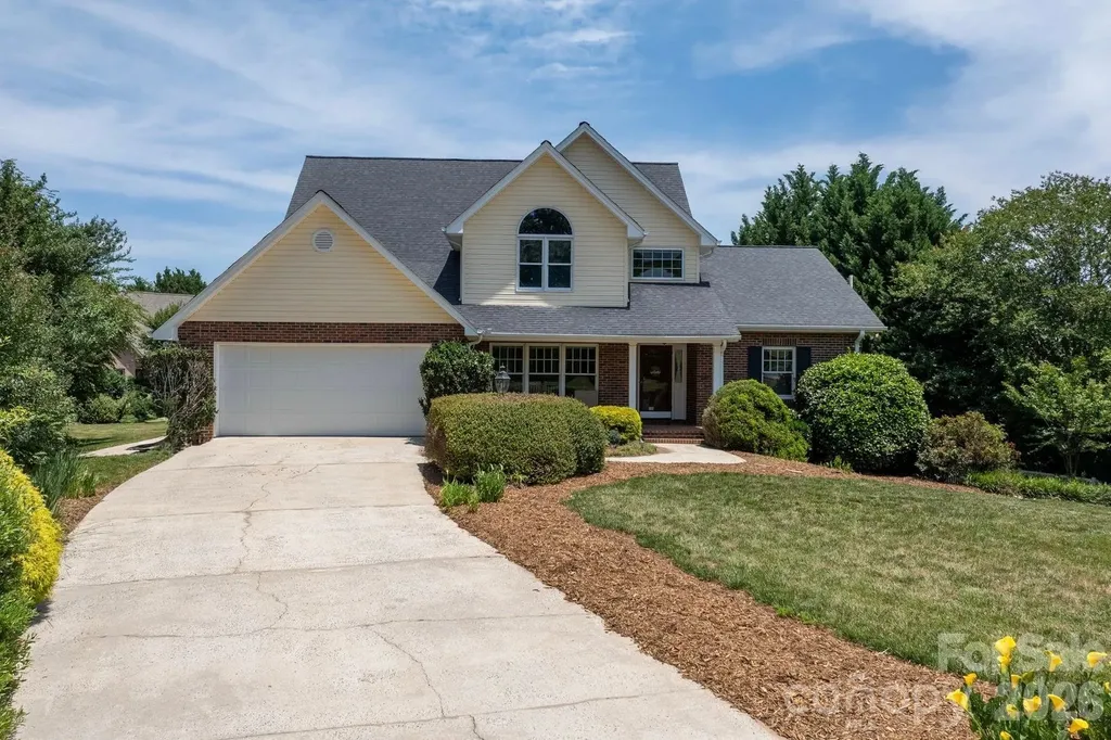 610 40th Avenue Lane NW Hickory NC 28601