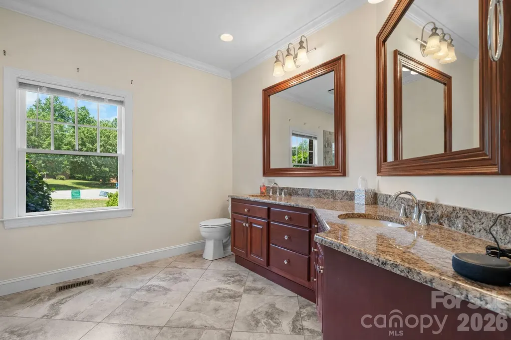 610 40th Avenue Lane NW Hickory NC 28601