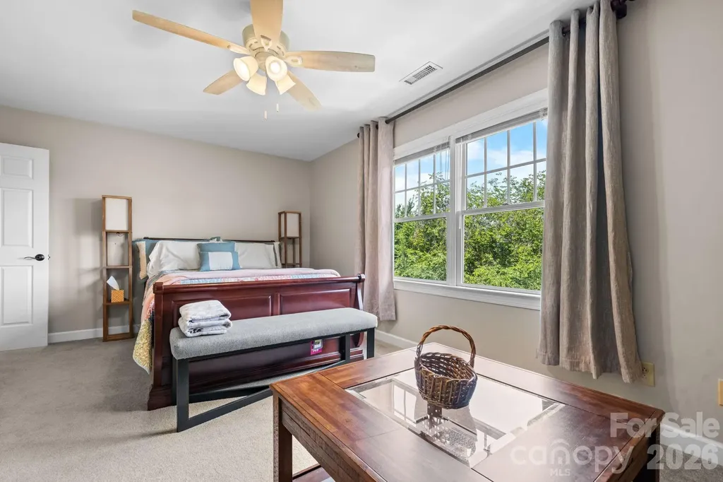 610 40th Avenue Lane NW Hickory NC 28601