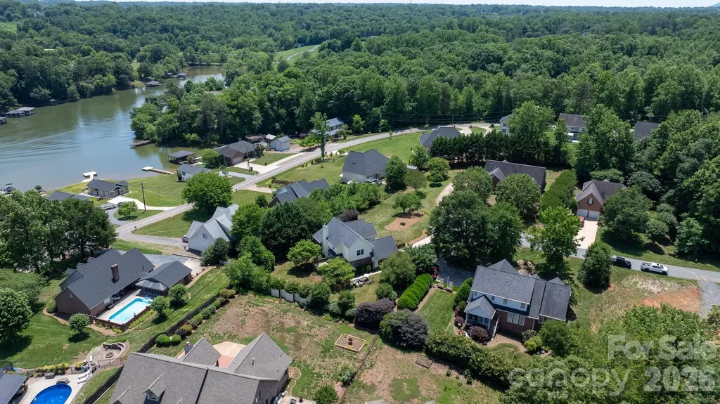 610 40th Avenue Lane NW Hickory NC 28601