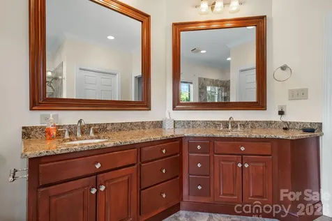 610 40th Avenue Lane NW Hickory NC 28601