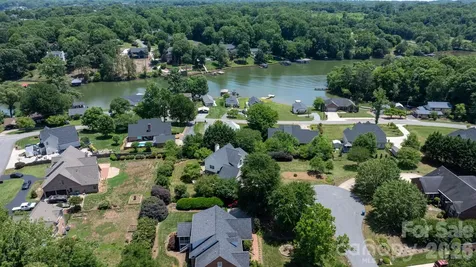 610 40th Avenue Lane NW Hickory NC 28601