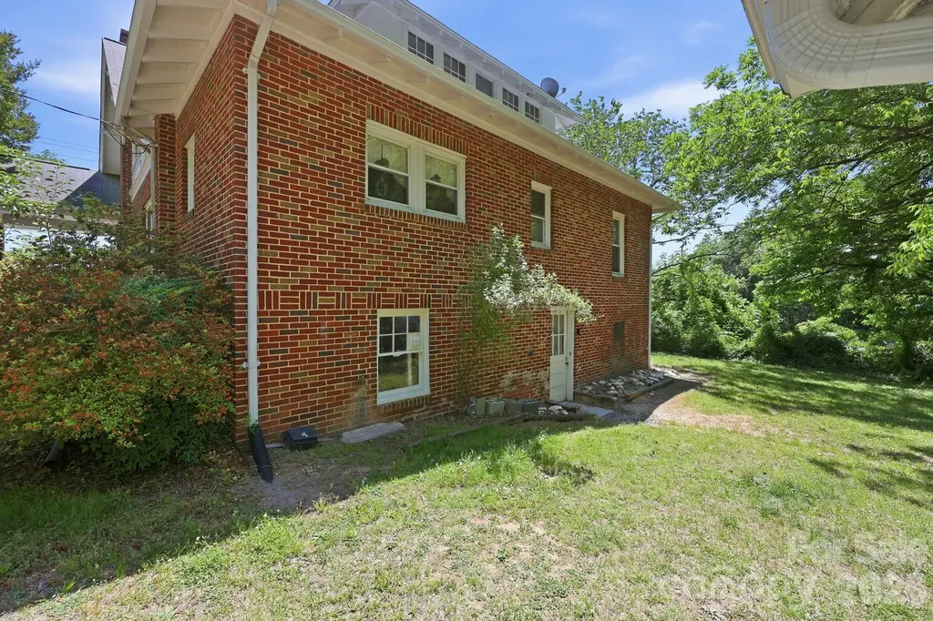 1705 Us 52 Highway N Albemarle NC 28001