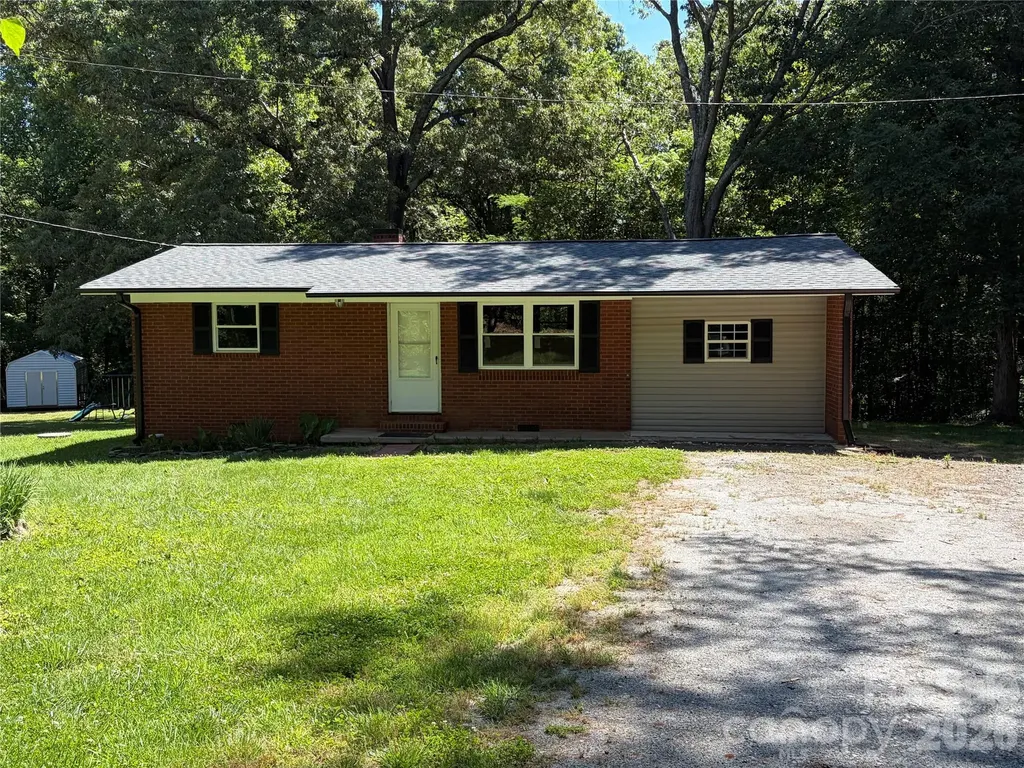 187 Owens Street Ellenboro NC 28040