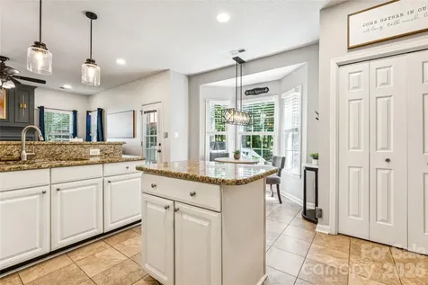 5916 Swanston Drive Charlotte NC 28269
