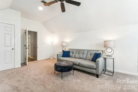 5916 Swanston Drive Charlotte NC 28269
