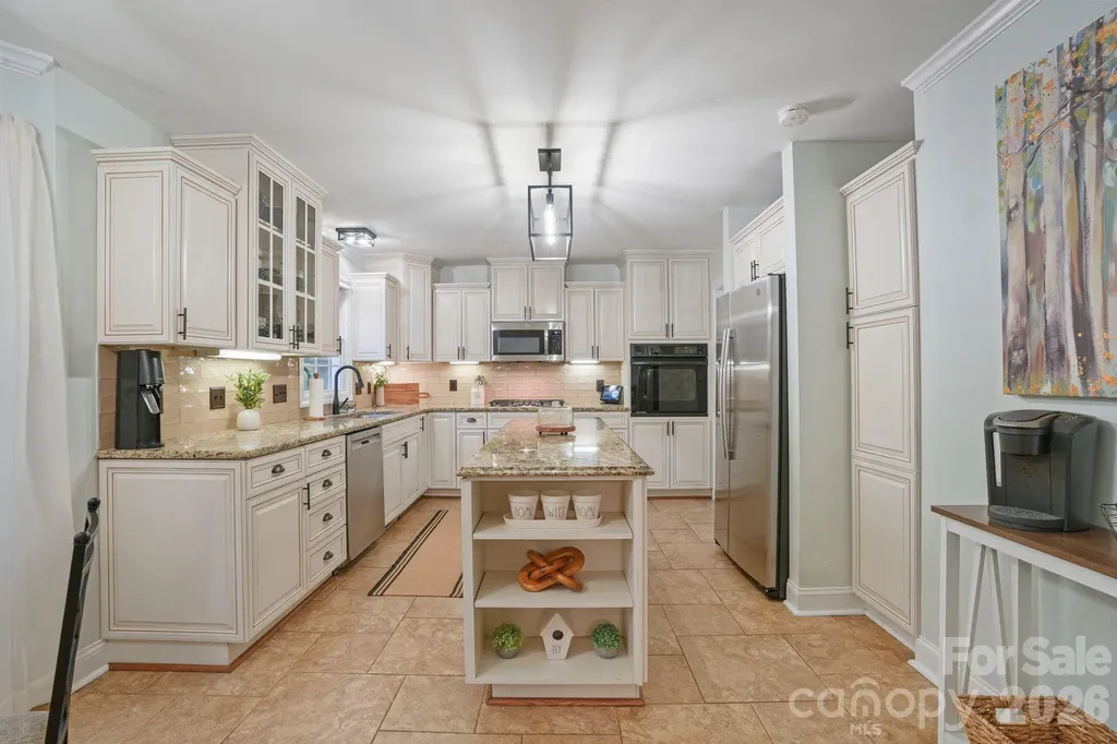 4616 20th Street Place NE Hickory NC 28601