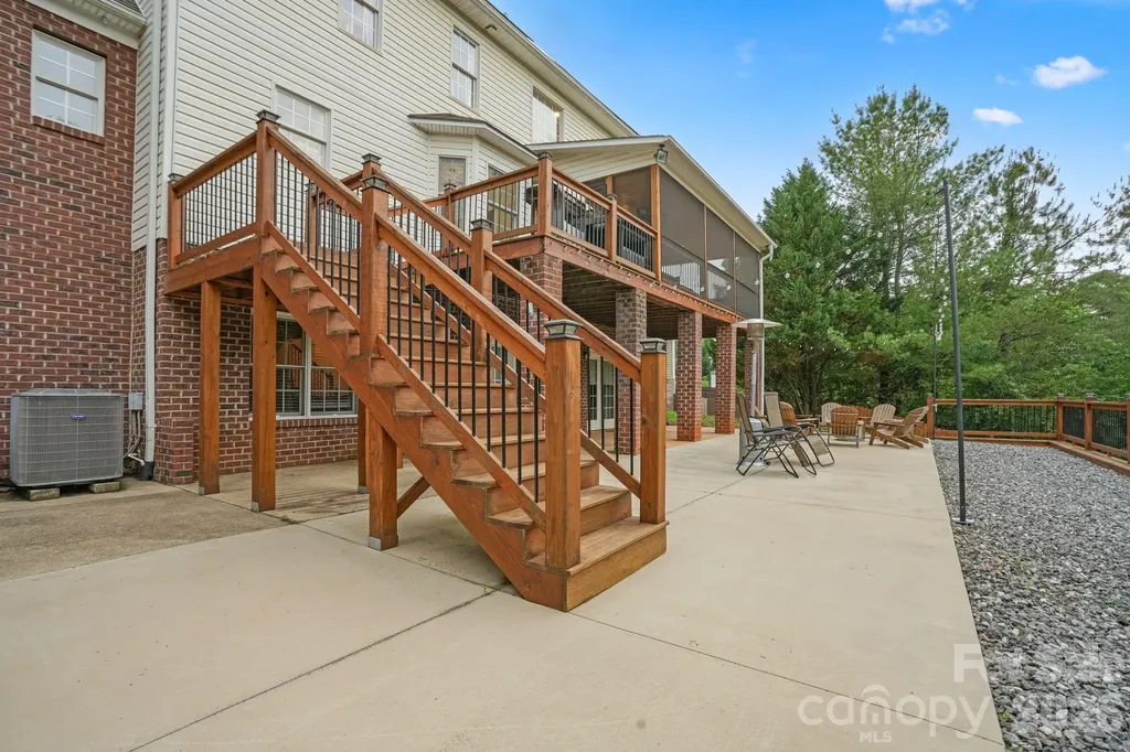4616 20th Street Place NE Hickory NC 28601