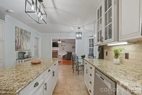 4616 20th Street Place NE Hickory NC 28601