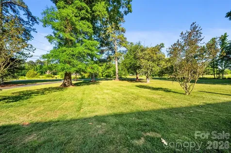 19341 S Nc Highway 109 Highway Denton NC 27239